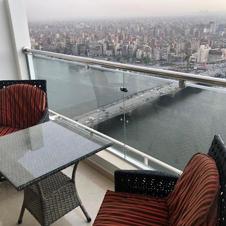 Pyramids Nile Tower Hotel Кайро Екстериор снимка