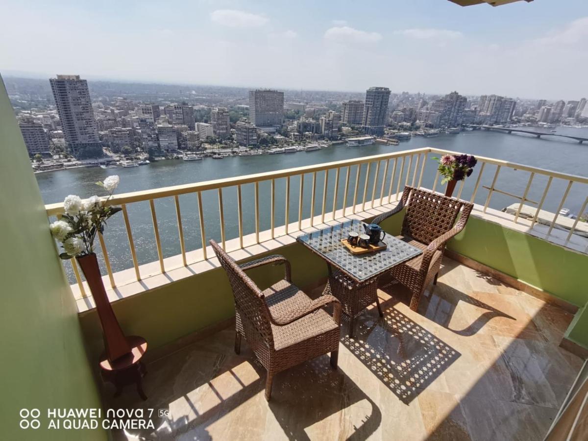 Pyramids Nile Tower Hotel Кайро Екстериор снимка