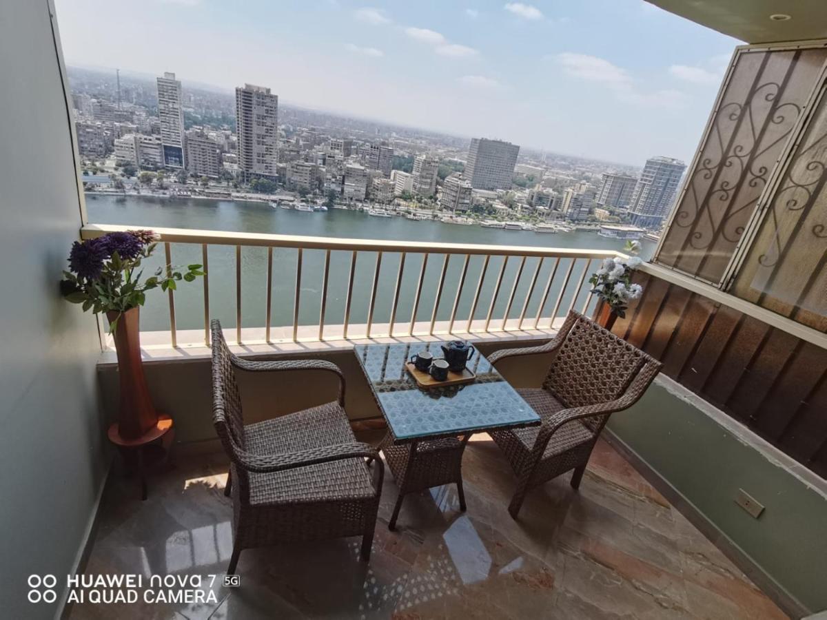 Pyramids Nile Tower Hotel Кайро Екстериор снимка