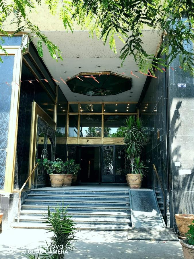 Pyramids Nile Tower Hotel Кайро Екстериор снимка