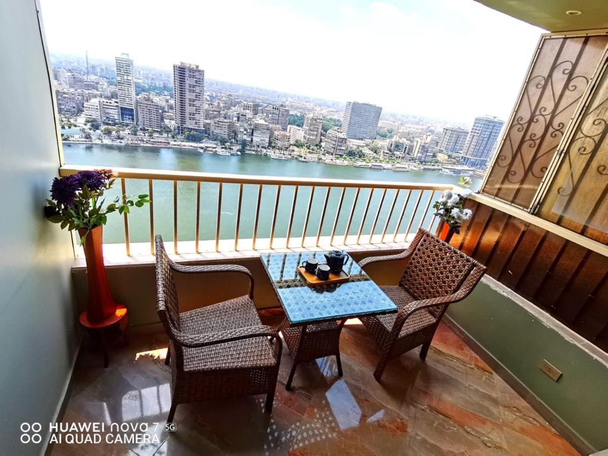 Pyramids Nile Tower Hotel Кайро Екстериор снимка