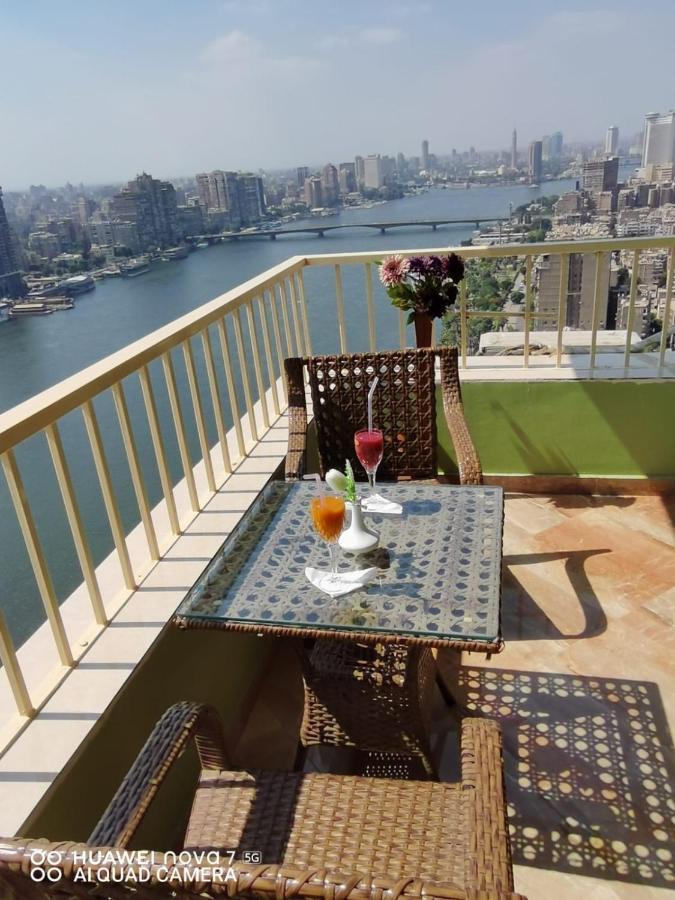 Pyramids Nile Tower Hotel Кайро Екстериор снимка